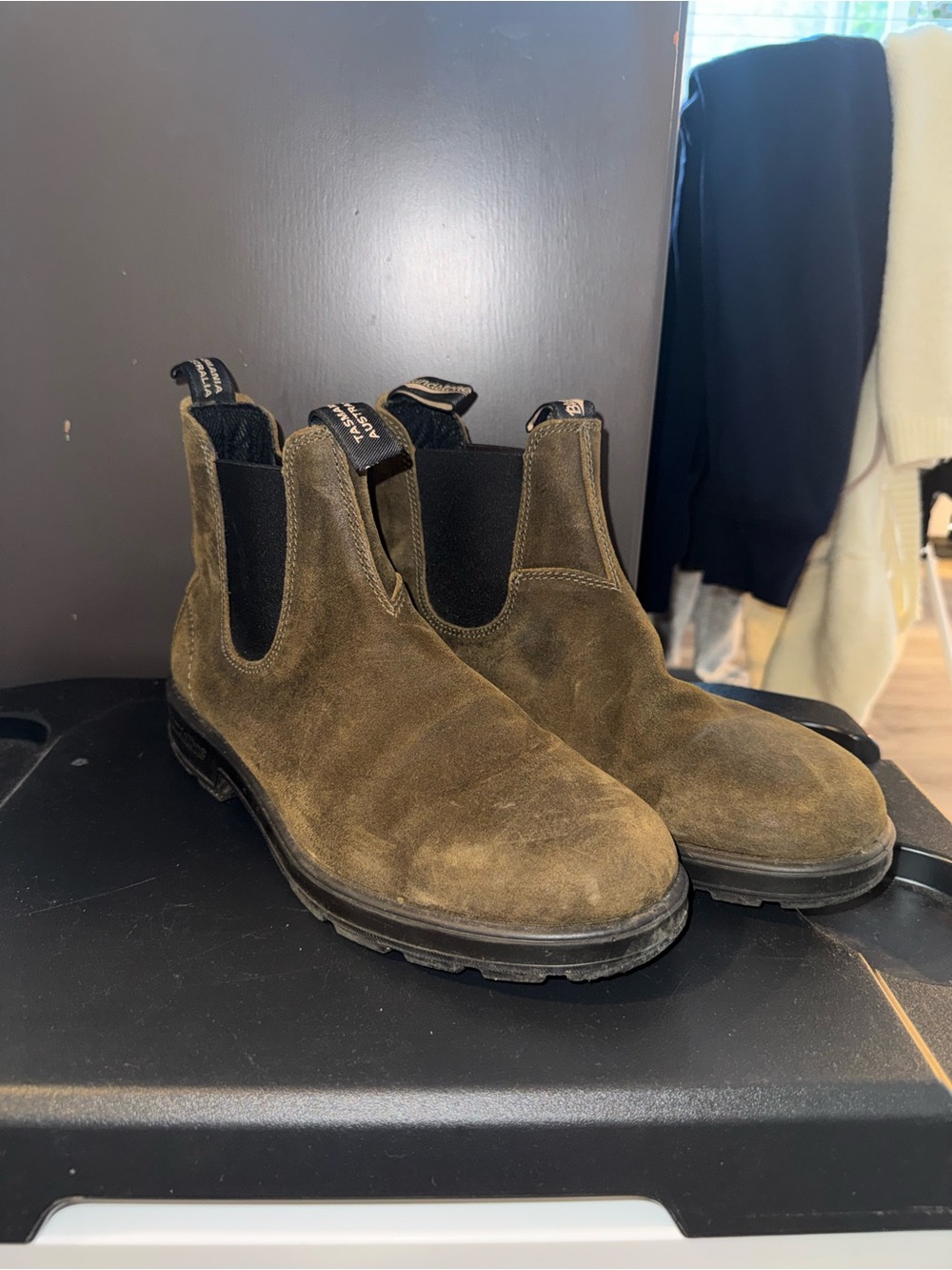 Blundstone Men's Chukka Boots in Olive Suede